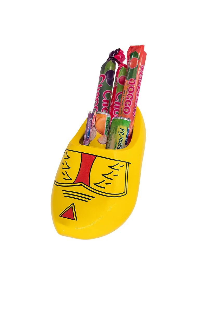 Wooden Shoe with Candy 10 cm - Yellow