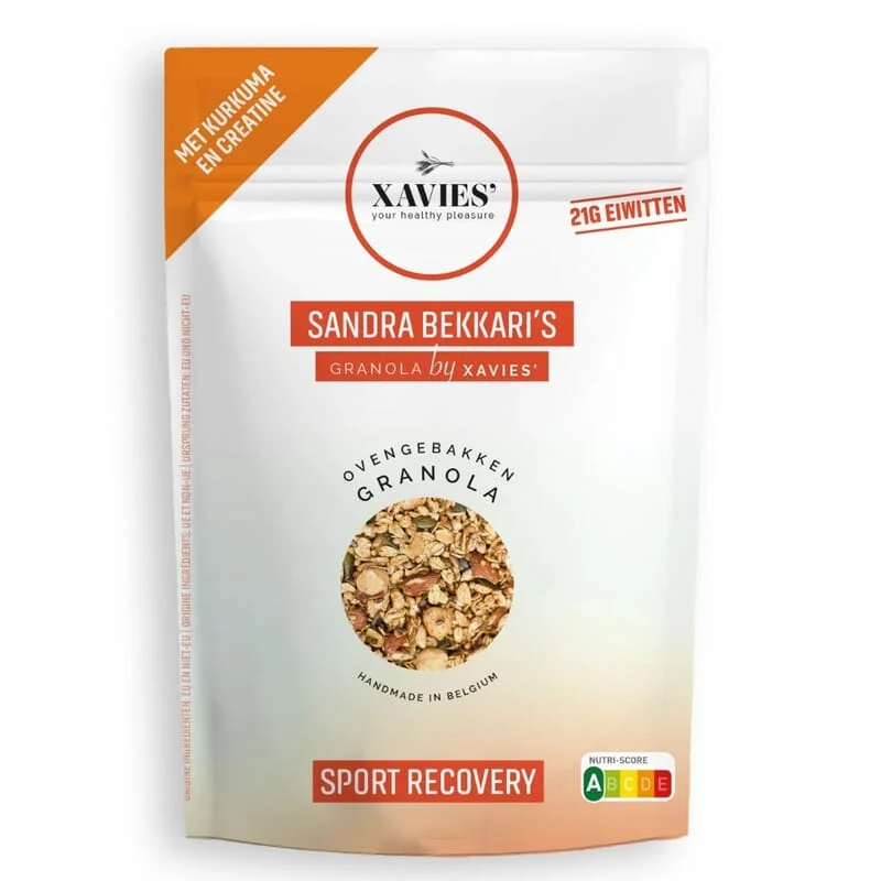 Sandra Bekkari Granola sport recovery