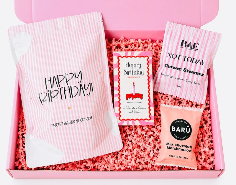 Happy Birthday! 🎂 Verwen Cadeaubox voor Haar