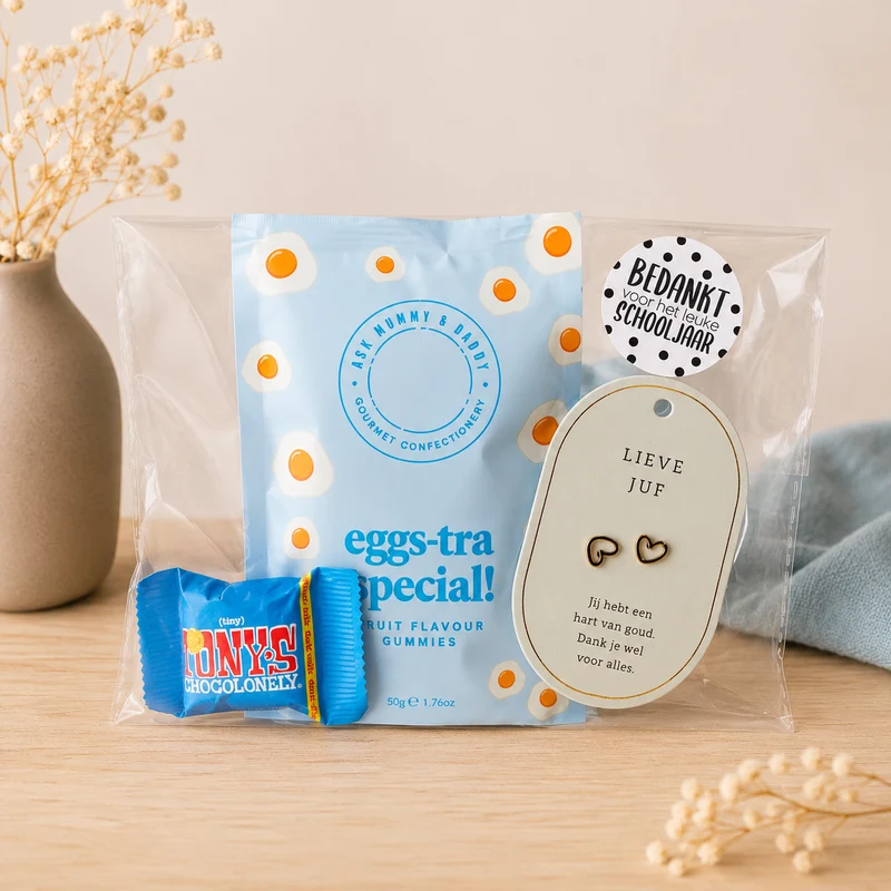 Bedankje Juf Cadeaupakket | Oorbellen, Chocolade & Snoep | Brievenbuscadeau Einde Schooljaar