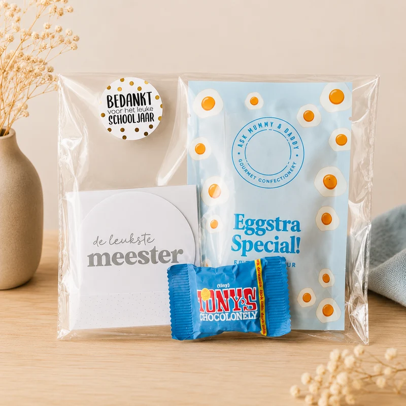 Bedankje Meester Brievenbuscadeau | Chocolade, Snoep & Kaart | Einde Schooljaar