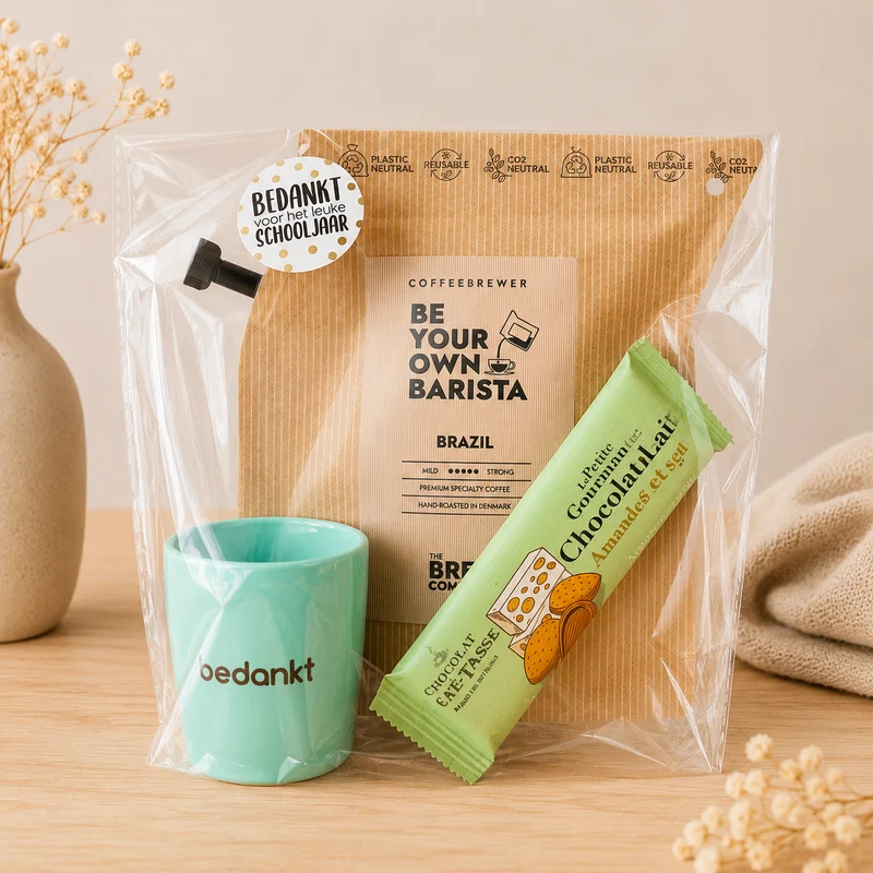Cadeaupakket Bedankt voor het Leuke Schooljaar – Koffie, Chocolade & Mok
