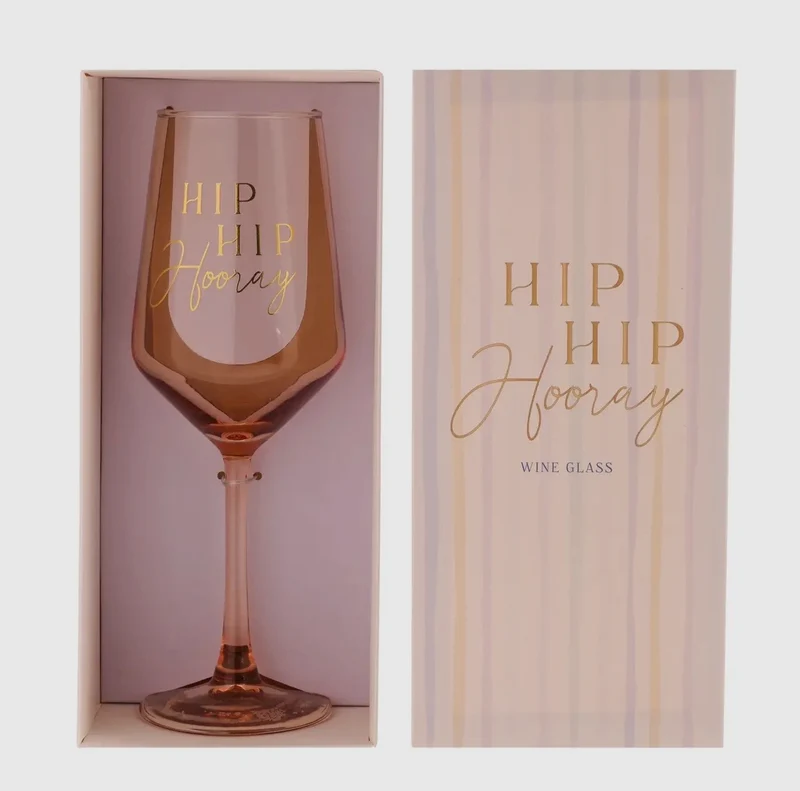 Hip Hip Hooray Roze Wijnglas – Gouden Opdruk | Feestelijk Cadeau