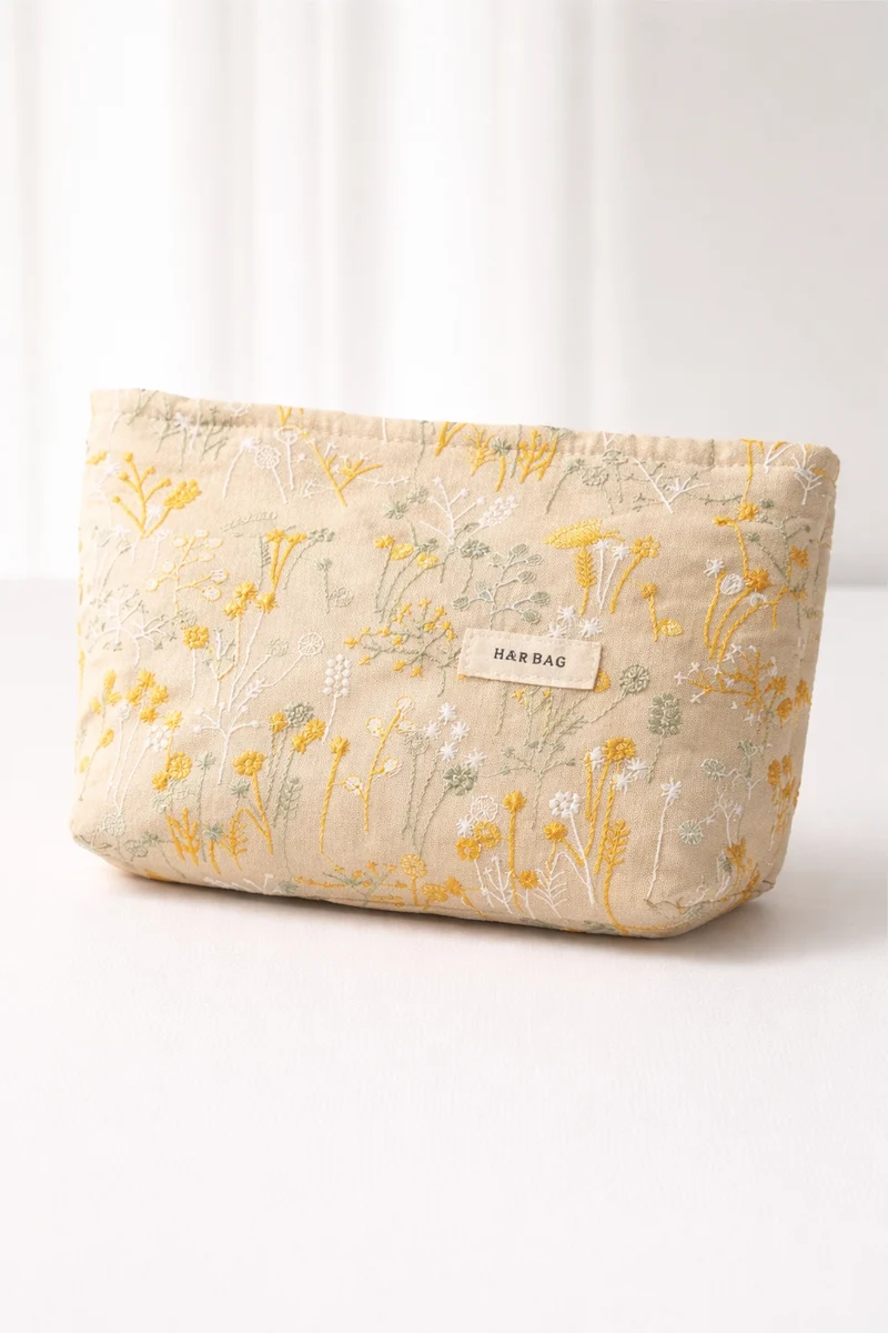 Make-up tas geel met bloemen – beauty pouch