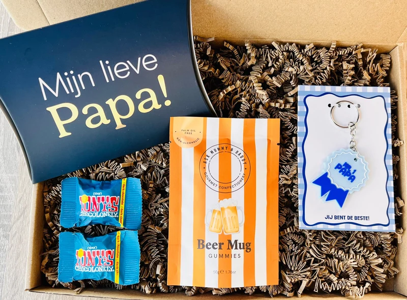 Vaderdag Brievenbus Cadeau – Nr.1 Papa Box | Chocolade & Sleutelhanger
