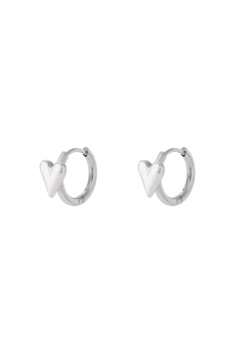 Creolen Mini Hartjes Oorbellen – Zilver | Subtiel & Tijdloos