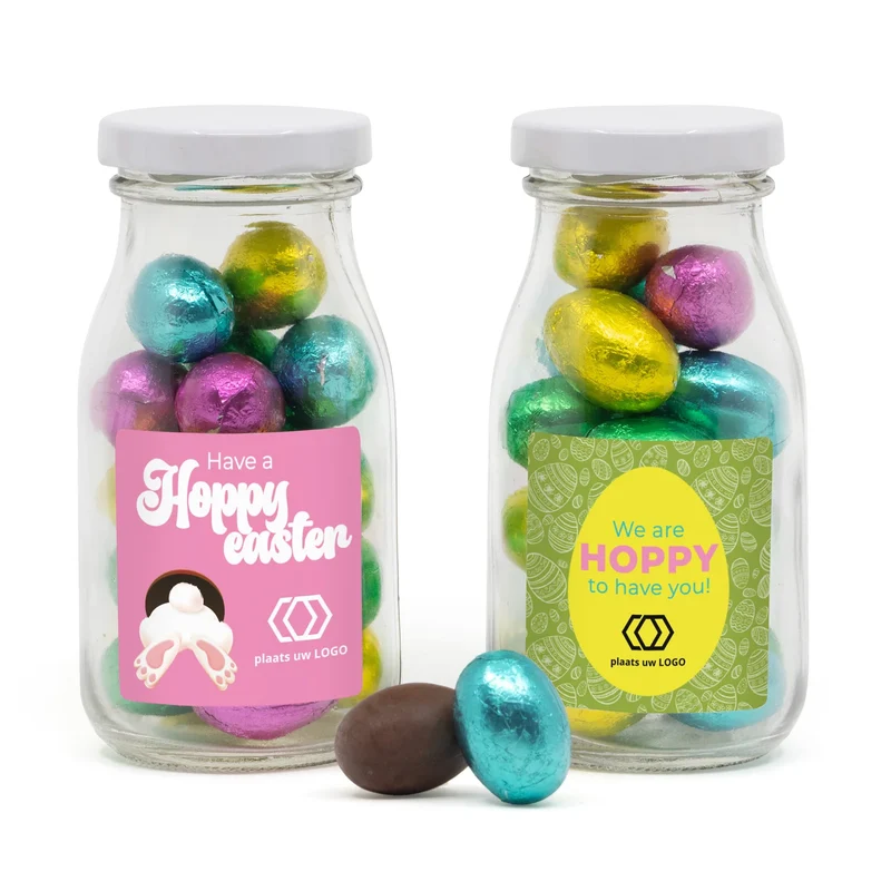 Glazen melkflesje met paaseitjes - Pasen