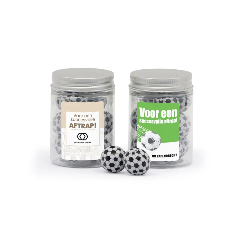 Potje voetballen met eigen etiket - Zakelijk