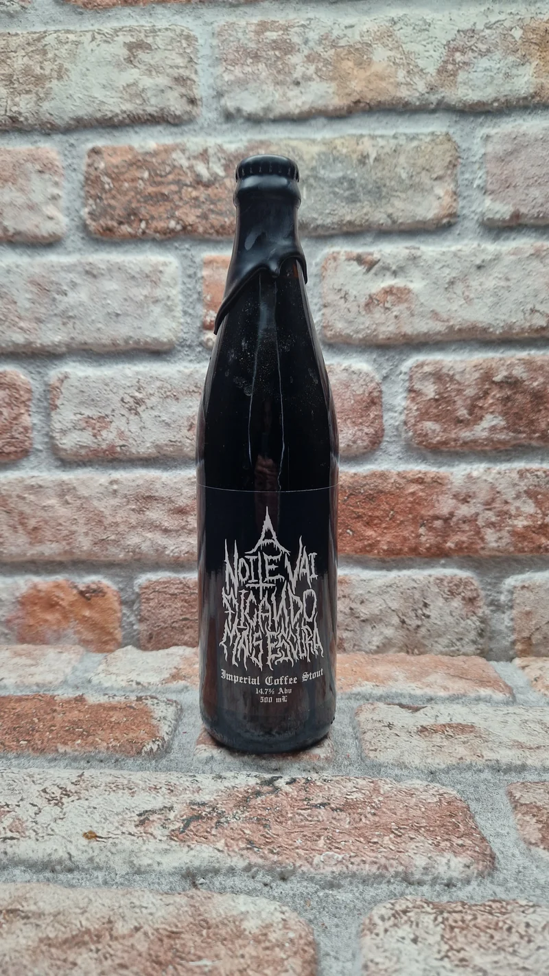 Captain Brew A Noite Vai Ficando Mais Escura Stout - 50 CL
