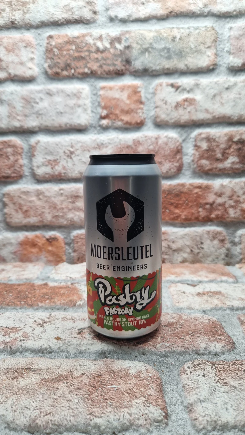 Moersleutel Craft Brewery Pastry Factory: Maple Bourbon Sponge Cake Stout - 44 CL