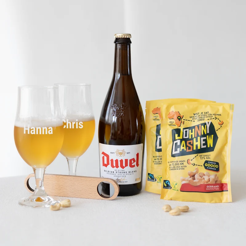Bier borrelpakket met gegraveerde glazen